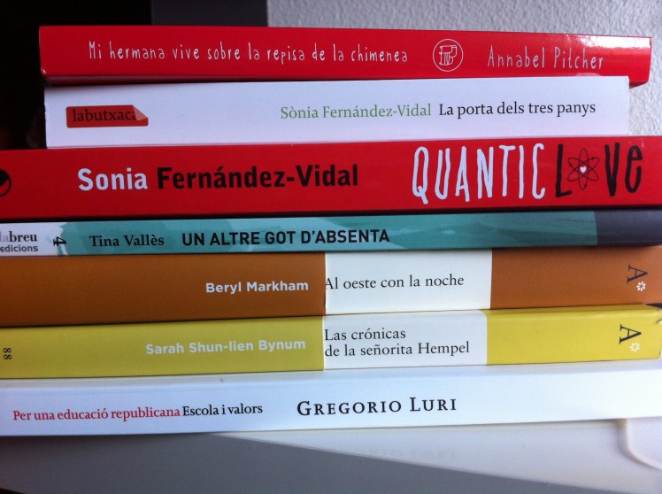 pila de llibres